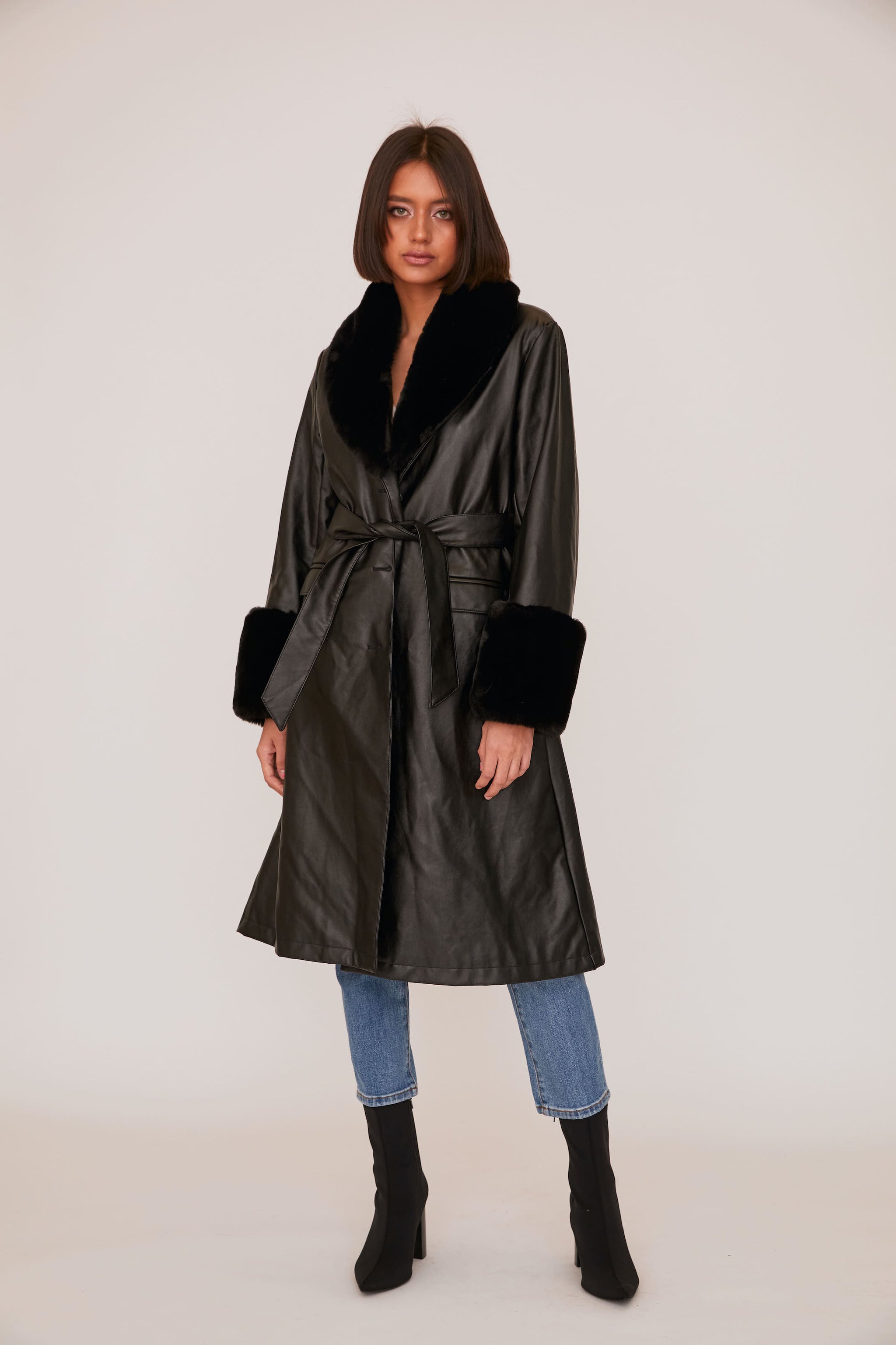 SHACI - Women's Leya Coat - Black