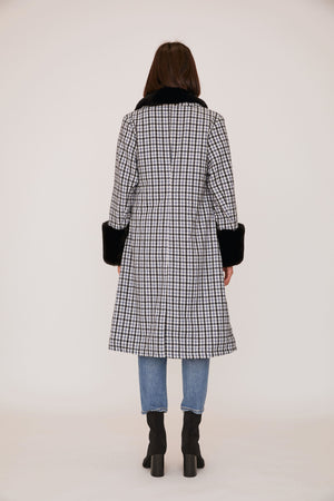 Tila Coat